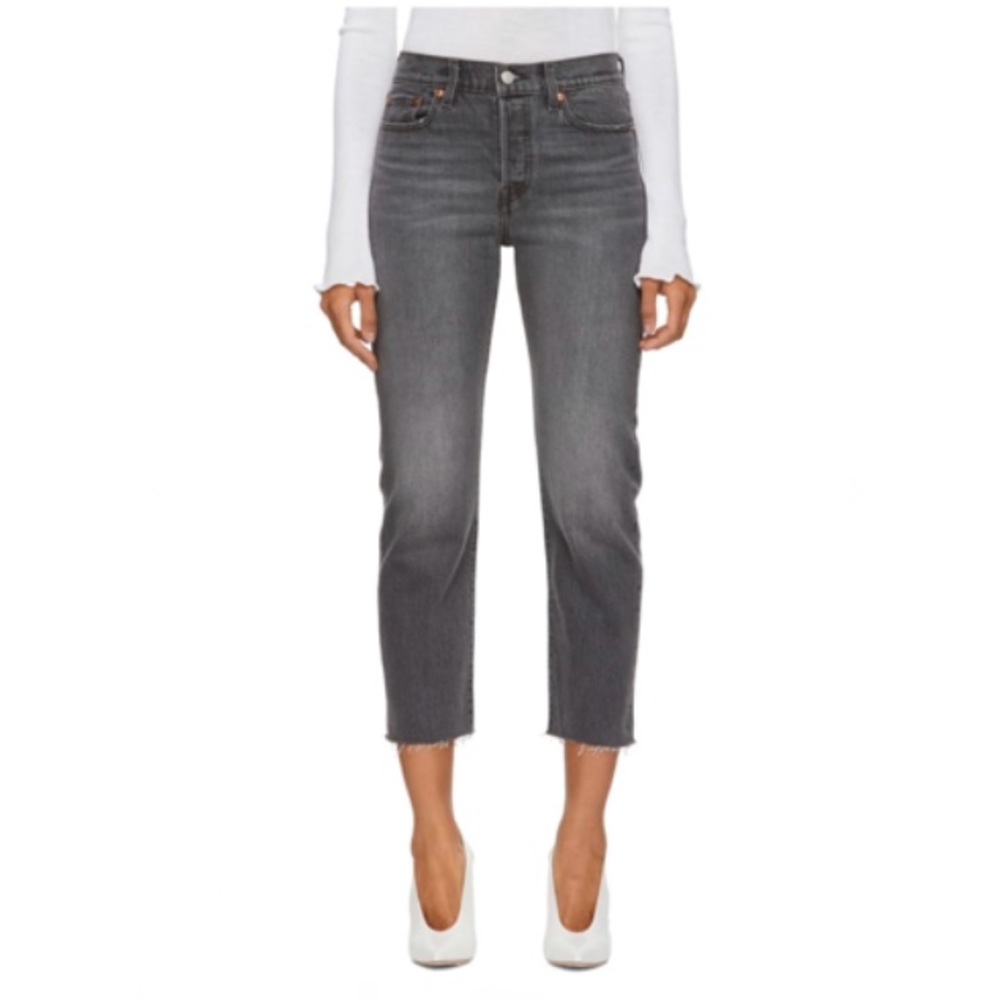Levis Black Wedgie Straight Leg Crop Jeans